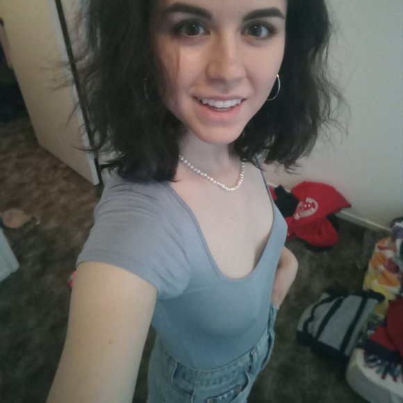 Meet your Posher, Libby - Picture 2 of 3